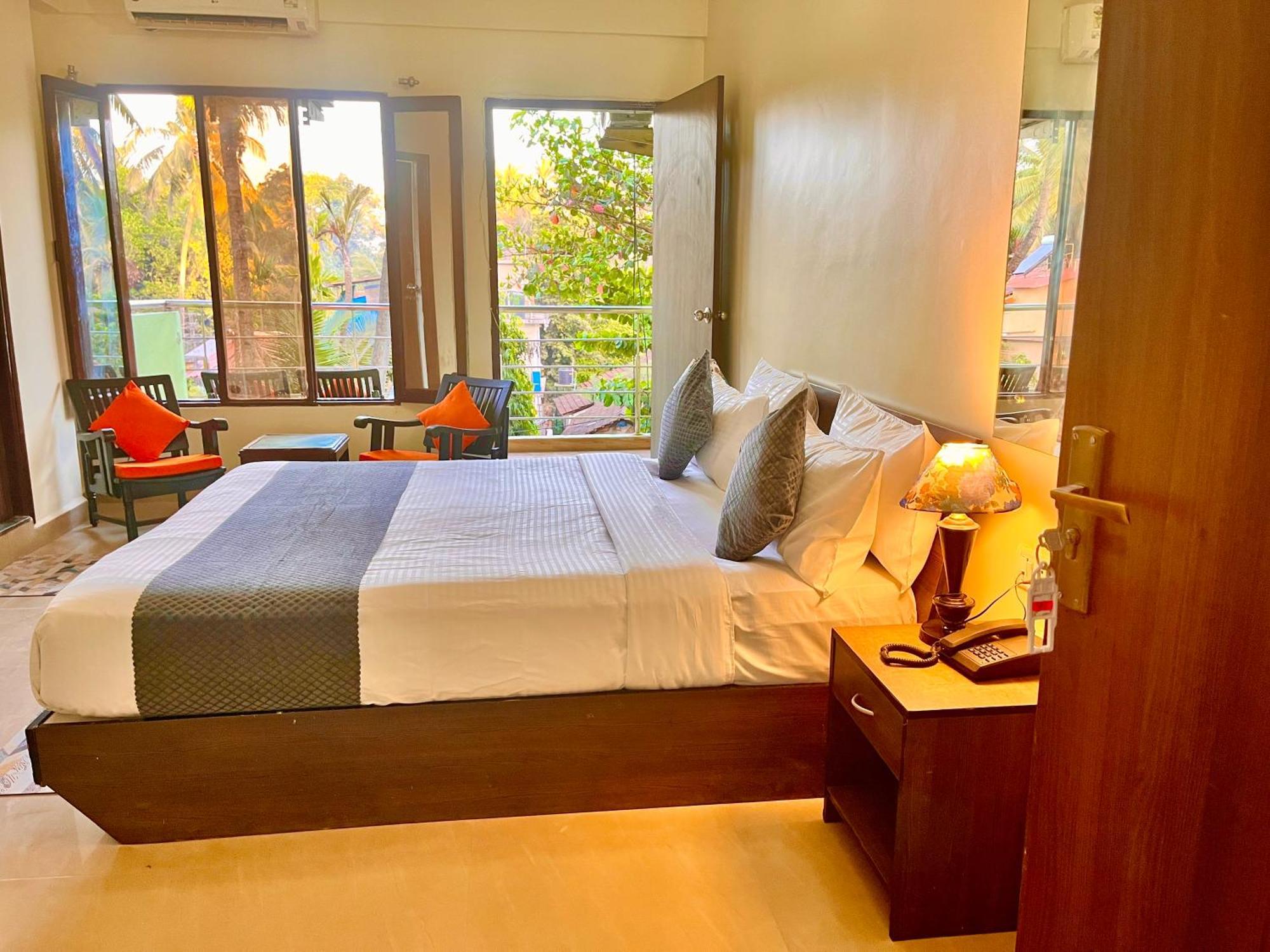 Summer Beach Resort, Goa - #Near Baga Beach #Swimming Pool #Garden #Bar #Lift #Premium Rooms #Property Of The Year #70565-84665 Калангуте Екстериор снимка