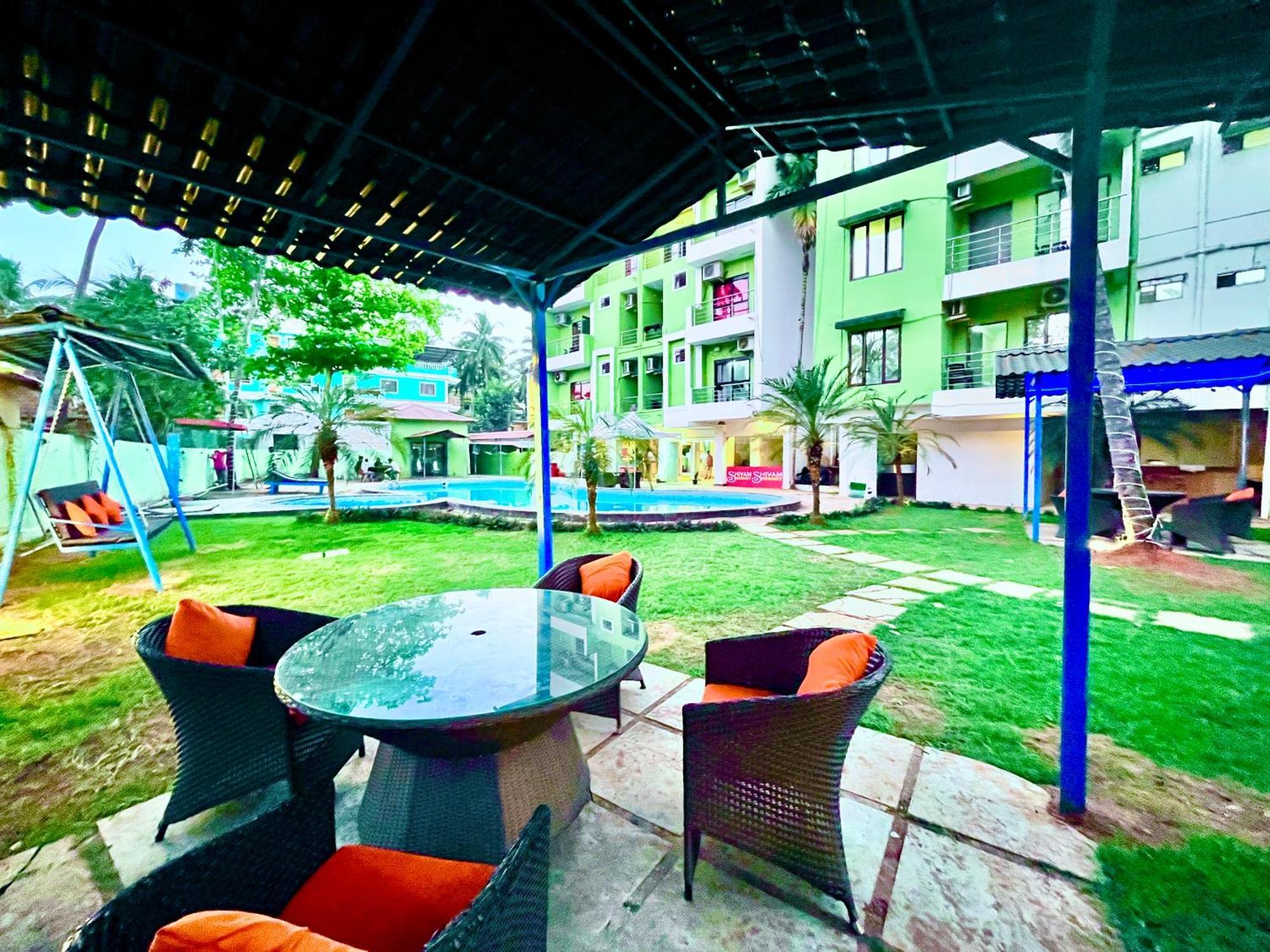 Summer Beach Resort, Goa - #Near Baga Beach #Swimming Pool #Garden #Bar #Lift #Premium Rooms #Property Of The Year #70565-84665 Калангуте Екстериор снимка
