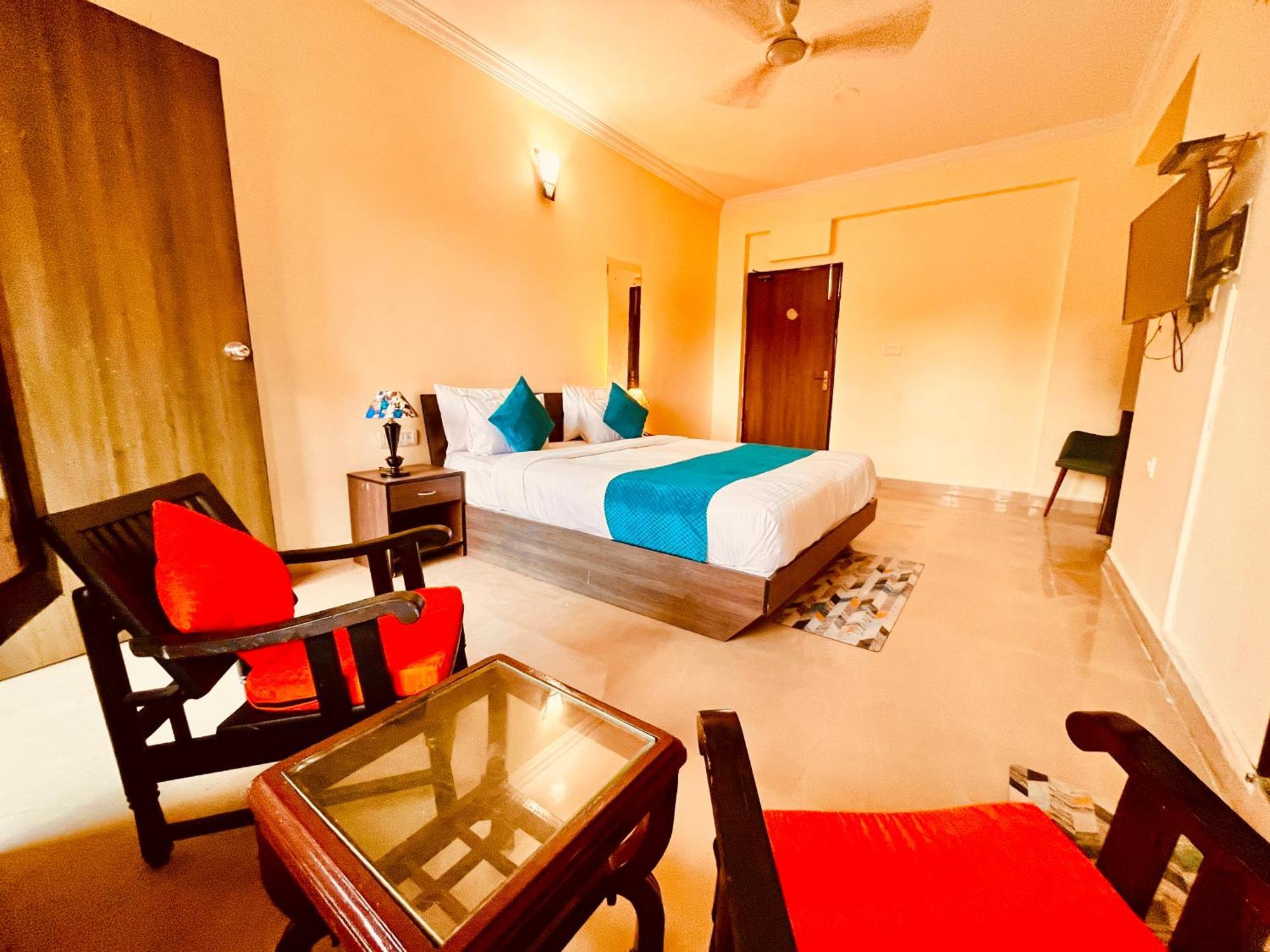 Summer Beach Resort, Goa - #Near Baga Beach #Swimming Pool #Garden #Bar #Lift #Premium Rooms #Property Of The Year #70565-84665 Калангуте Екстериор снимка