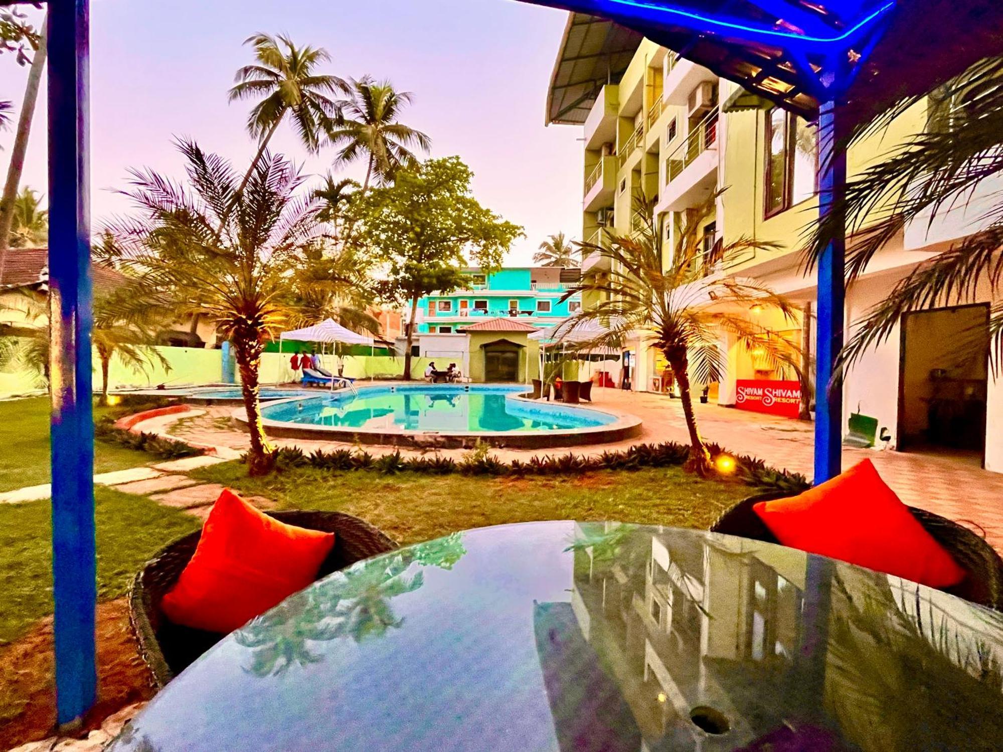 Summer Beach Resort, Goa - #Near Baga Beach #Swimming Pool #Garden #Bar #Lift #Premium Rooms #Property Of The Year #70565-84665 Калангуте Екстериор снимка