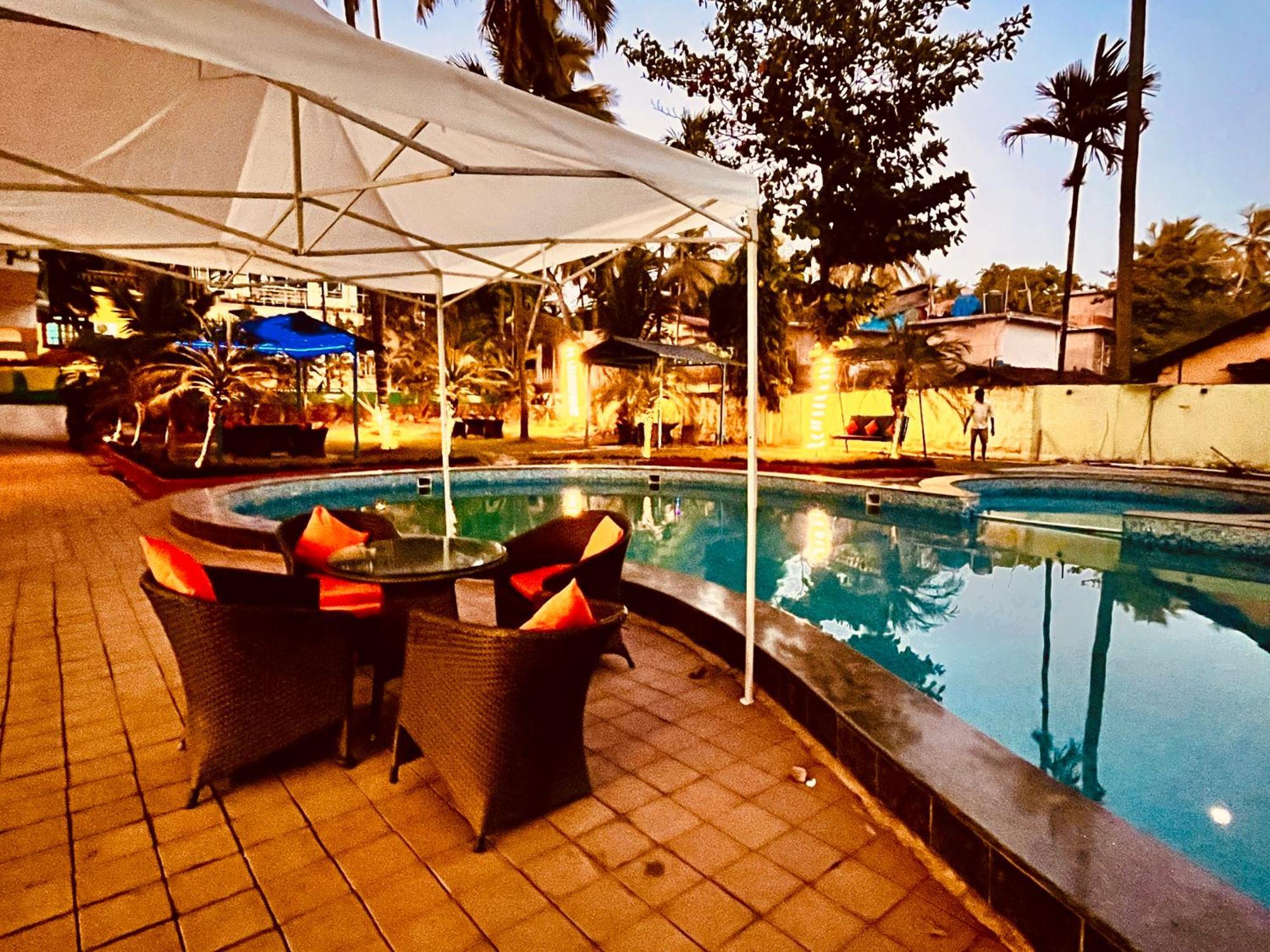 Summer Beach Resort, Goa - #Near Baga Beach #Swimming Pool #Garden #Bar #Lift #Premium Rooms #Property Of The Year #70565-84665 Калангуте Екстериор снимка